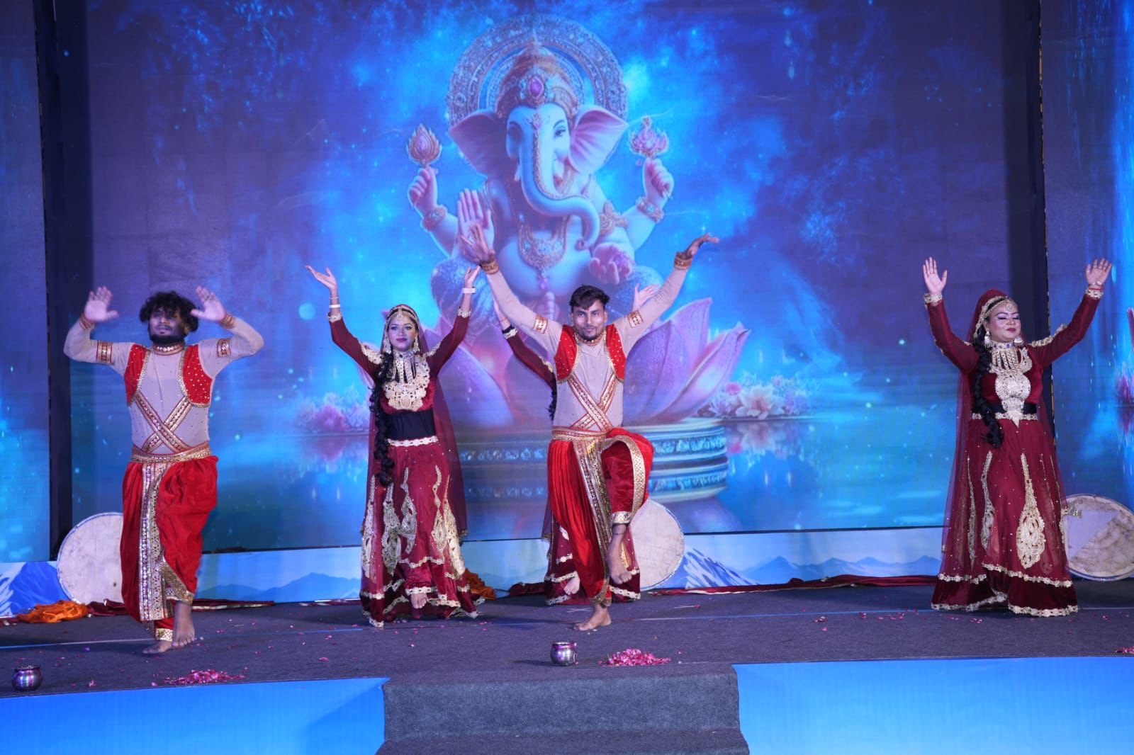 Corporate event moment 1